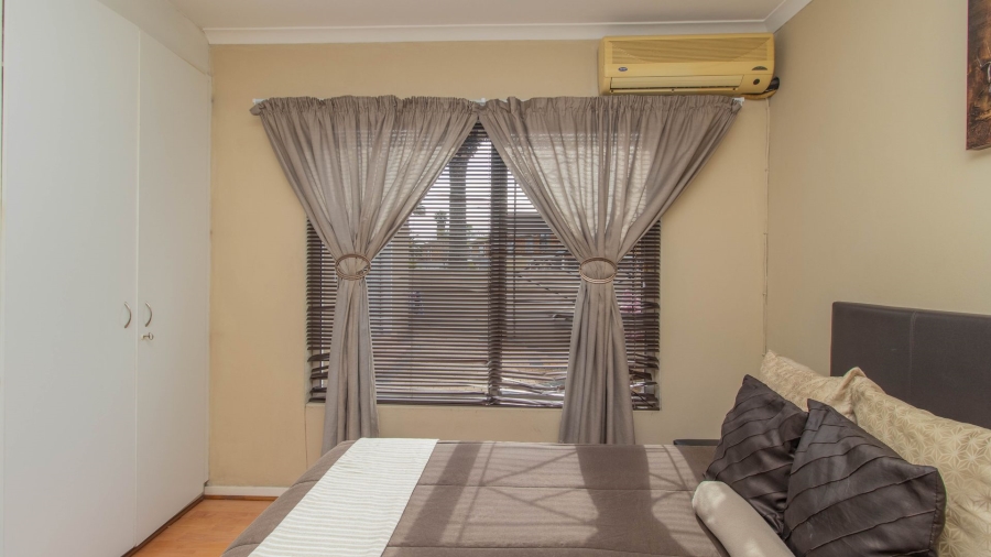 2 Bedroom Property for Sale in Glenwood Western Cape